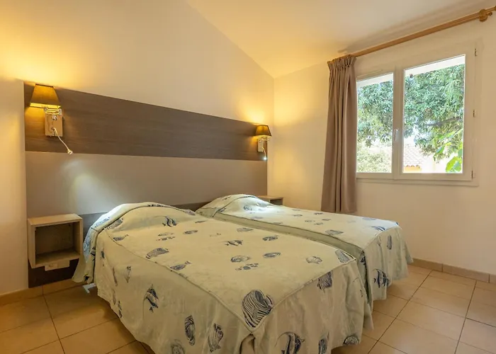 別荘 Odalys San Martinu *